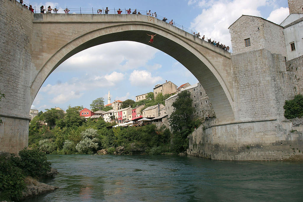 Diver leaping off Stari Most
