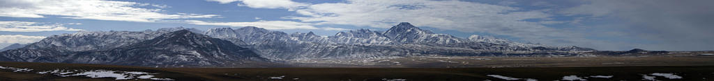 Panorama of more mountains