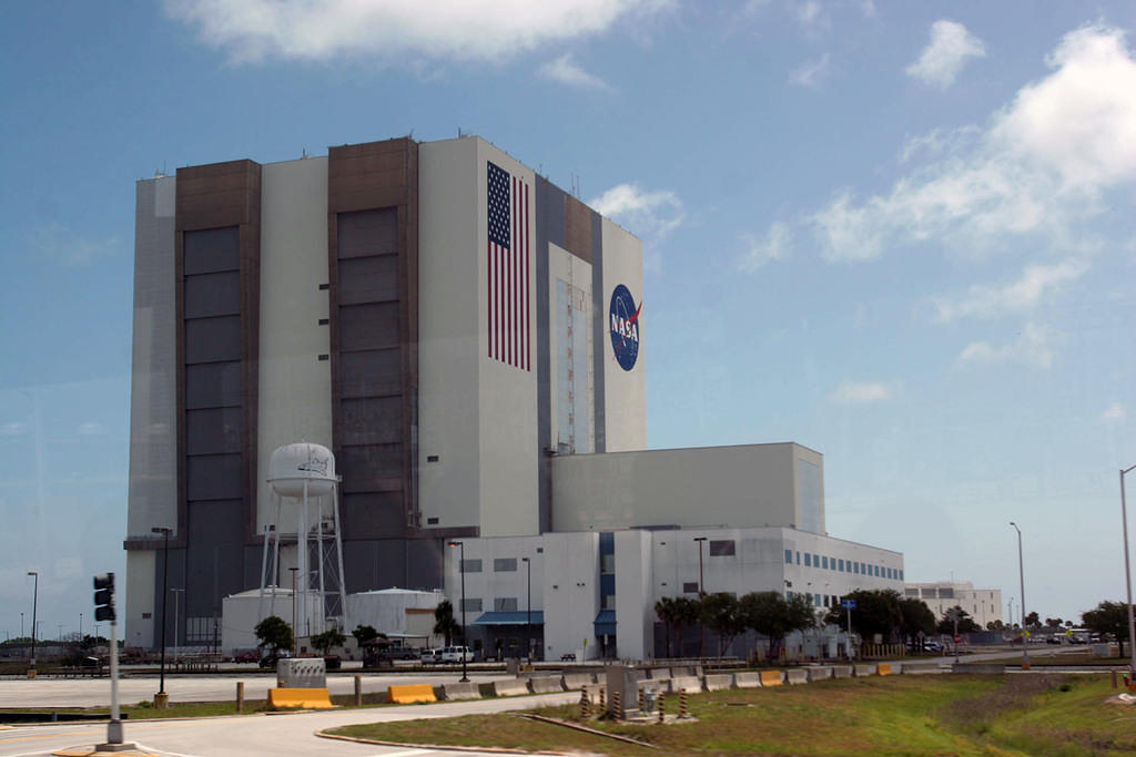 Assembly building closer