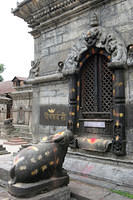 Small shrine at Pashupatinath.
